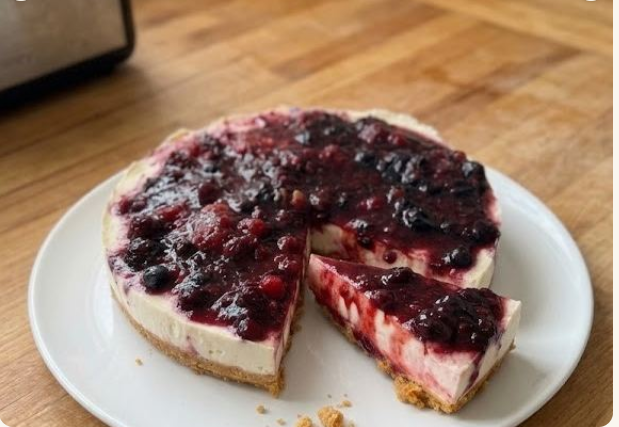 Cheesecake keto de frutos rojos